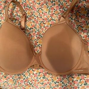 Victoria’s Secret Body by Victoria bra.